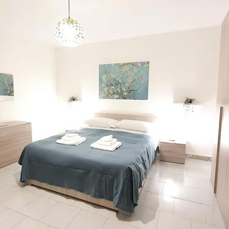 Twin Room Apulia Apartment - Bari Centro Extérieur photo